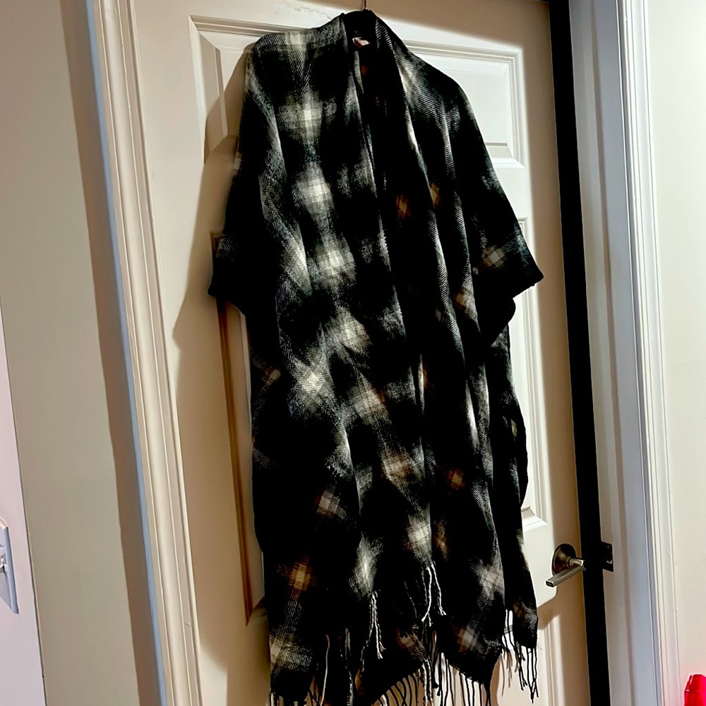 Forever 21 poncho